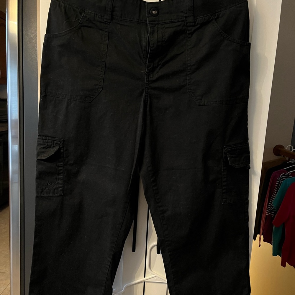 Lee Relaxed-fit Crop Pants Size 16W Black
